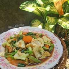 A picture of Capcay goreng.