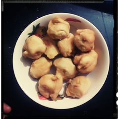 A picture of Quosai (Bean Cake).