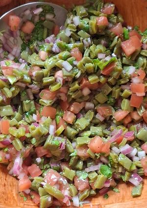 Una foto de Ensalada de nopales de la casa