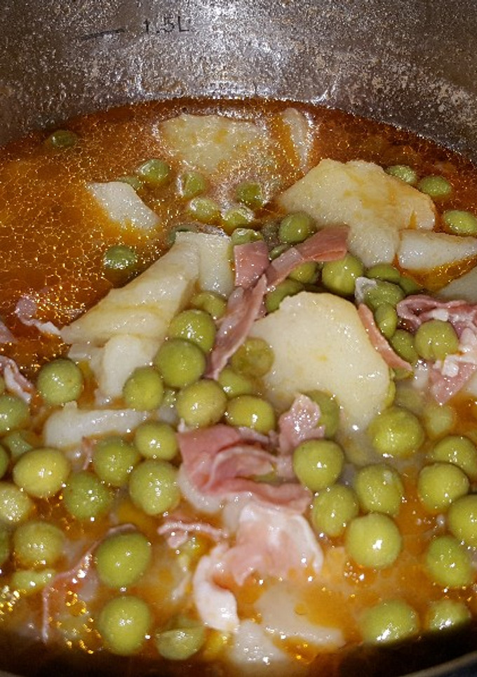 Una foto de Guisantes con jamón