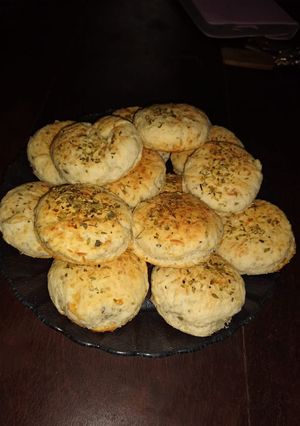 Una foto de Scones de queso y orégano