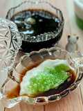 Sum Sum Sagu Gula Melaka (Som Som Sagu dimasak Cara Kukus)