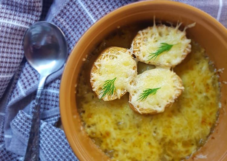 Французский луковый суп