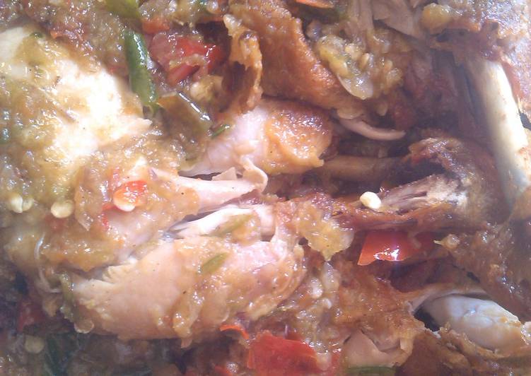 Ayam Penyet Praktis Cabai Campur