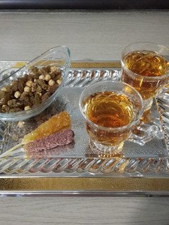 عکسی از دستور چای با دارچین و گل و هل