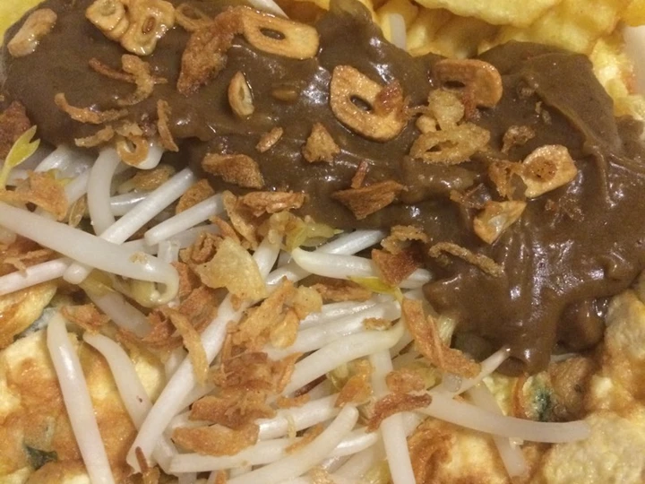 Cara Mudah Menyiapkan Resep Tahu telor kuah petis yang Lezat Anti Ribet, Sempurna