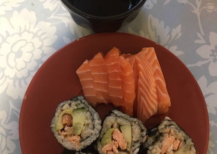Resep Sushi Salmon Mayo Susu yang Enak Banget
