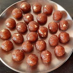 A picture of Alivache Halim ladoo.