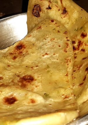 কড়াইশুঁটি নারকেলি পরোটা(korai shuti narkeli paratha recipe in bengali) রেসিপির প্রধান ছবি