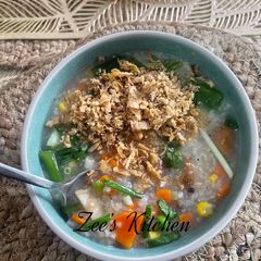 Veggies congee A picture of Veggies congee.