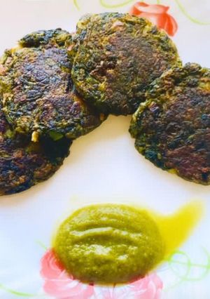 A picture of Bathua cutlet.
