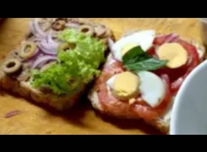 Una foto de Sándwich de atún