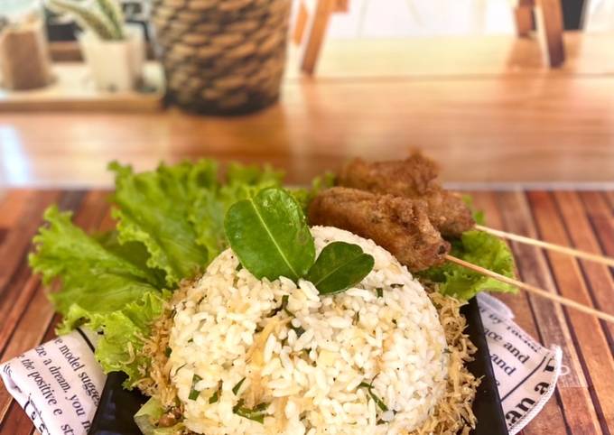 Bagaimana Menyiapkan Nasi Daun Jeruk Teri Medan (Gurih &amp; Sangat Praktis) yang Sempurna