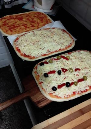 Una foto de Pizzas de mi casa. Las hacemos juntos con mi esposo
