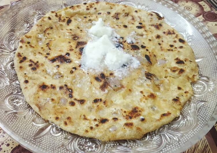 Easiest Way to Make Any-night-of-the-week Onion paratha with butter