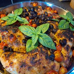 A picture of Mediterranean Chicken.
