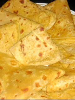 पूरण पोली (puran poli recipe in Hindi) रेसिपी मुख्य फोटो