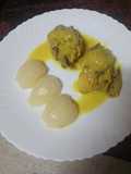 Muslos de pollo en salsa con peras