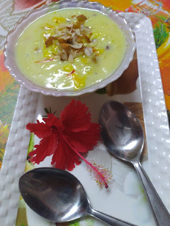 A picture of Kesariya rice kheer.