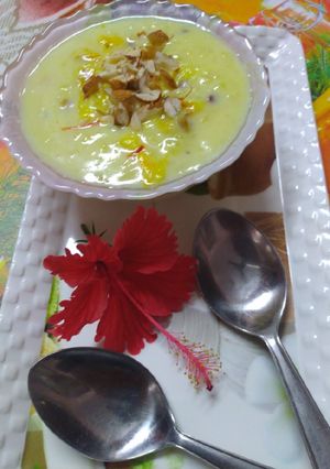 A picture of Kesariya rice kheer.