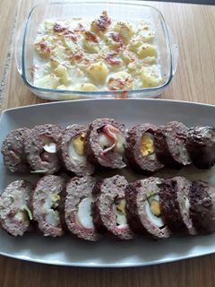 Una foto de Rollo de carne picada con patatas gratinadas (thermomix)