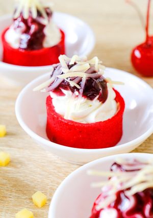 Foto resep Dark Cherry Cheese Tart by Emina Cheese