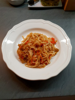 Una foto de Fideos de Arroz con verduras (Pad thai de verduras)