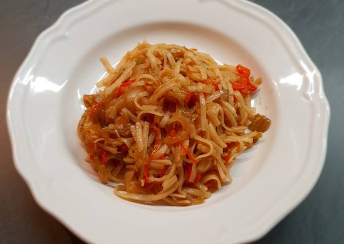 Fideos de Arroz con verduras (Pad thai de verduras) Receta de David  Hernandez Rodriguez- Cookpad