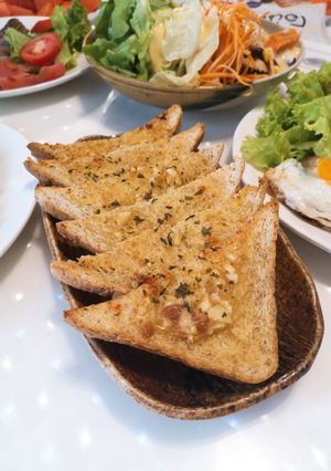 รูปของ ขนมปังกระเทียม airfryer