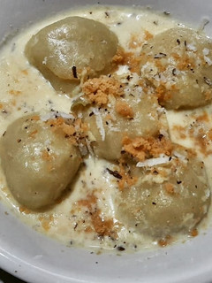 पेड़ा स्टफ्ड दूध बगिया (Peda stuffed doodh bagiya recipe in hindi) रेसिपी मुख्य फोटो
