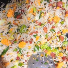 A picture of Vegetables n Egg Fried Rice.