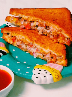 ग्रिल्ड कॉर्न सैंडविच (Grilled Corn Sandwich recipe in Hindi) रेसिपी मुख्य फोटो