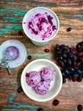 Black currant ice cream