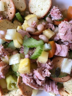A picture of 3P (Pineapple, Paprika, Peach) Salad.