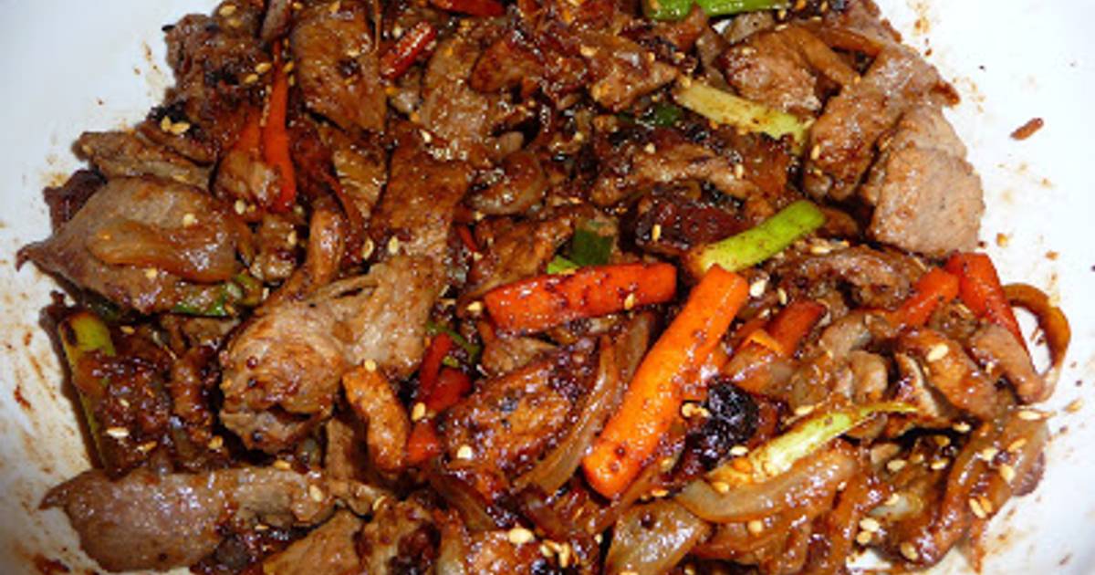 Ssam de ternera bulgogi coreano, exquisitos rollitos de carne fina y tierna