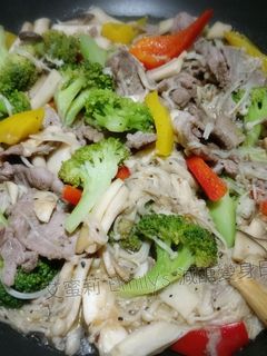 梅花豬肉時蔬雜炒 的食譜成品照片