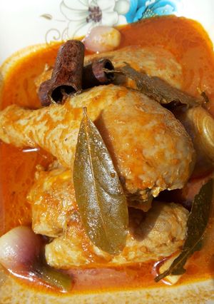 A picture of Spicy chicken pepper soup.