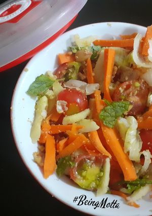 A picture of Carrot-CheeryTomato Salad.