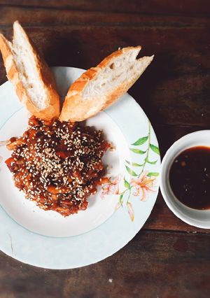 Hình của món Nấm bào ngư sốt me chấm bánh mì chay.