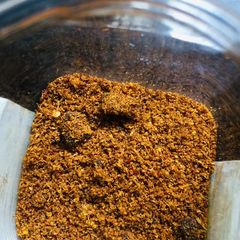 A picture of Garlic powder.