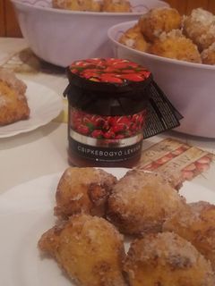 Túrófánk recept fotója