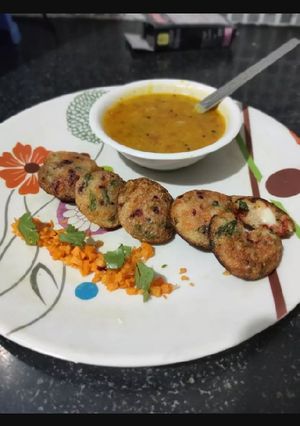 મિક્સ વેજ અપ્પમ (Mix Veg Appam Recipe In Gujarati) રેસીપી મુખ્ય ફોટો