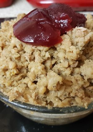 A picture of Turkey stuffing with pork sausage meat & Cranberry Sauce 😀.