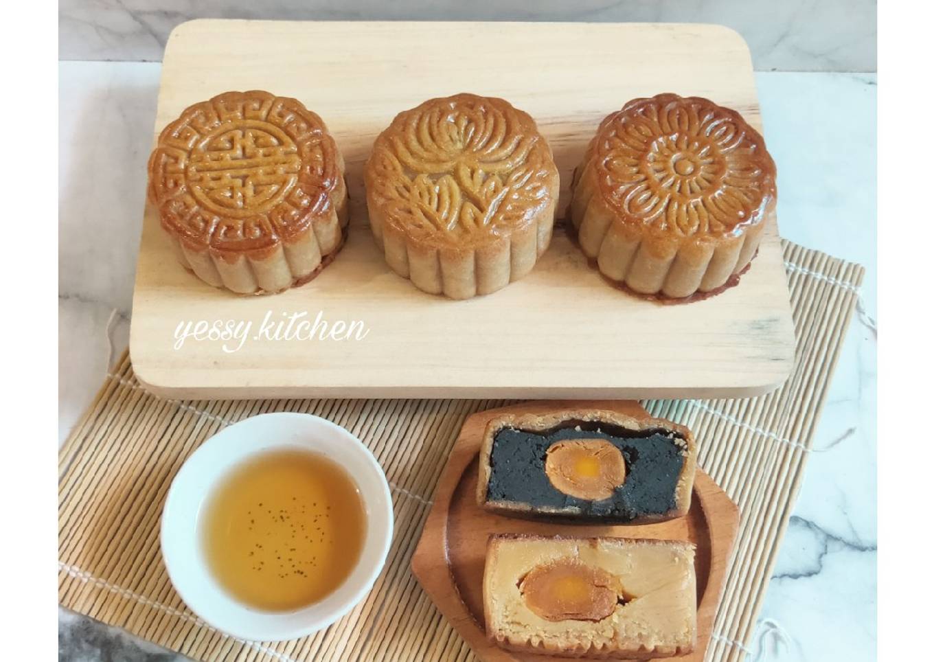 Mooncake classic (kue bulan)