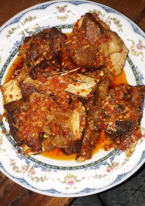 Foto resep Iga goreng sambalado