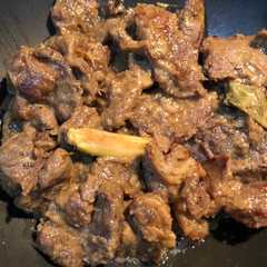 A picture of Empal gepuk (belum digoreng).