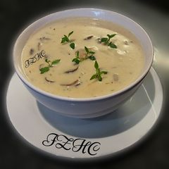 🍄🍝 Mushroom Soup 🍝🍄 A picture of 🍄🍝 Mushroom Soup 🍝🍄.