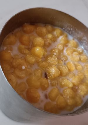 A picture of Boondi ka raita.