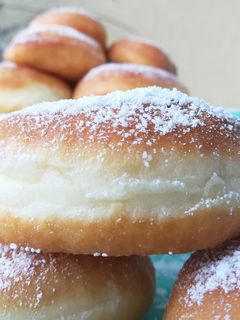 Egyszerű szalagos fánk 🍩 recept fotója