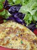 Omellette de panceta, queso y hierbas aromáticas